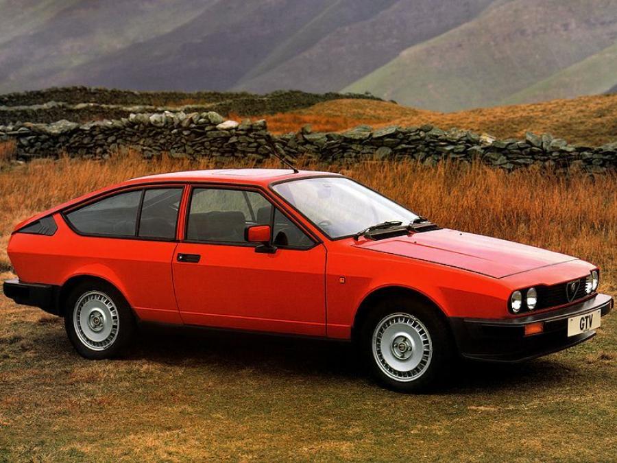 Alfa Romeo GTV 2.0 (116) (UK) '1980 - 83